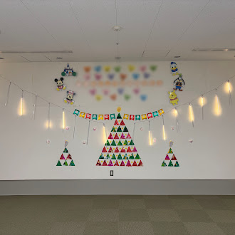 写真：LEDスノーフォールライト（シャンパンゴールド）