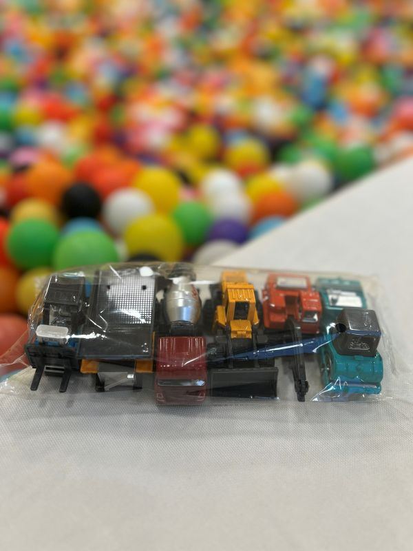 写真：ミニカーショベルカー